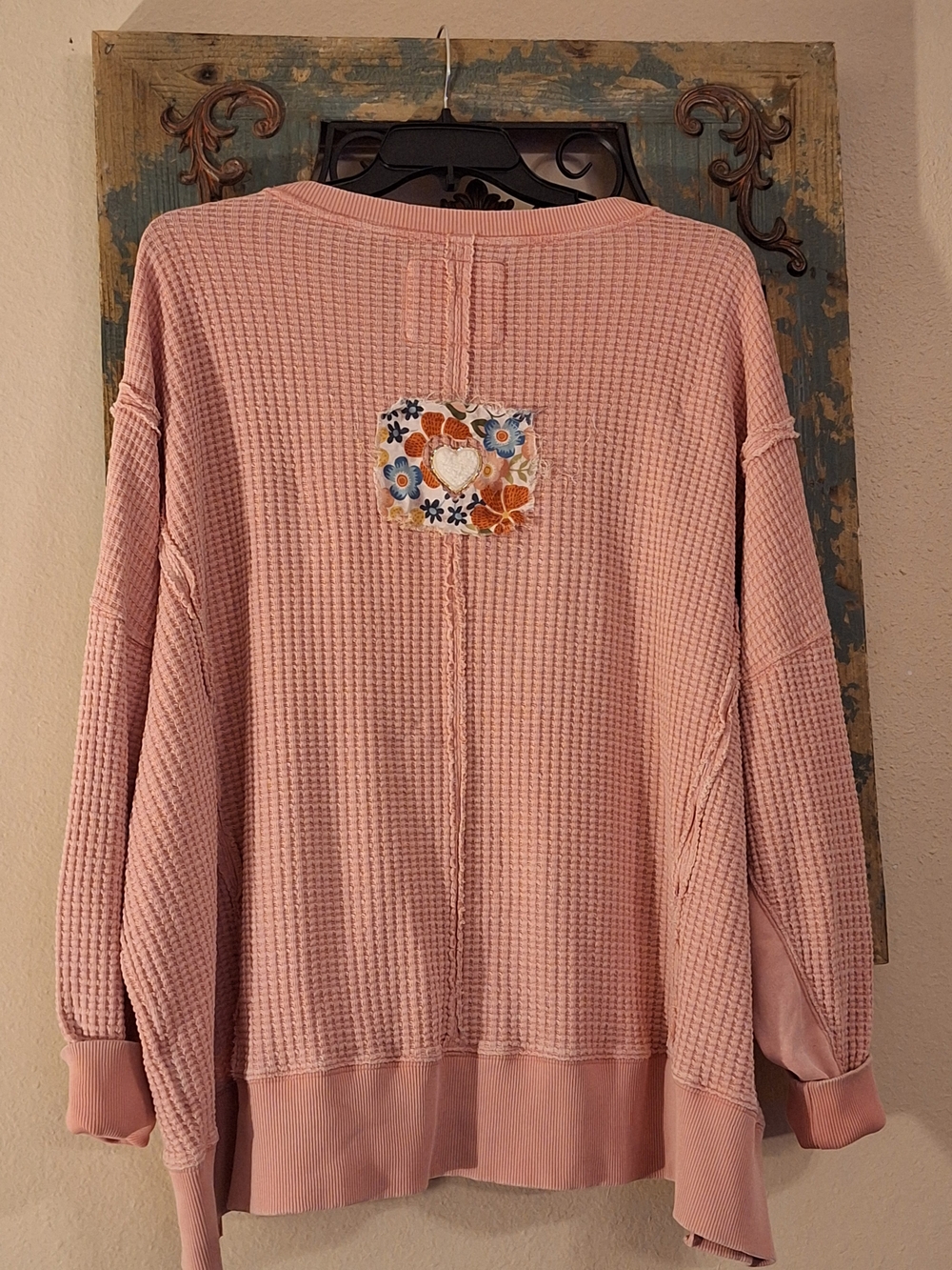Reworked Patchwork Pink Waffle-Knit Sweatshirt with Floral Appliqués. Size XL - Picture 6 of 10